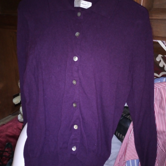 Lord & Taylor Exclusively For You 2-ply cashmere - Picture 2 of 4